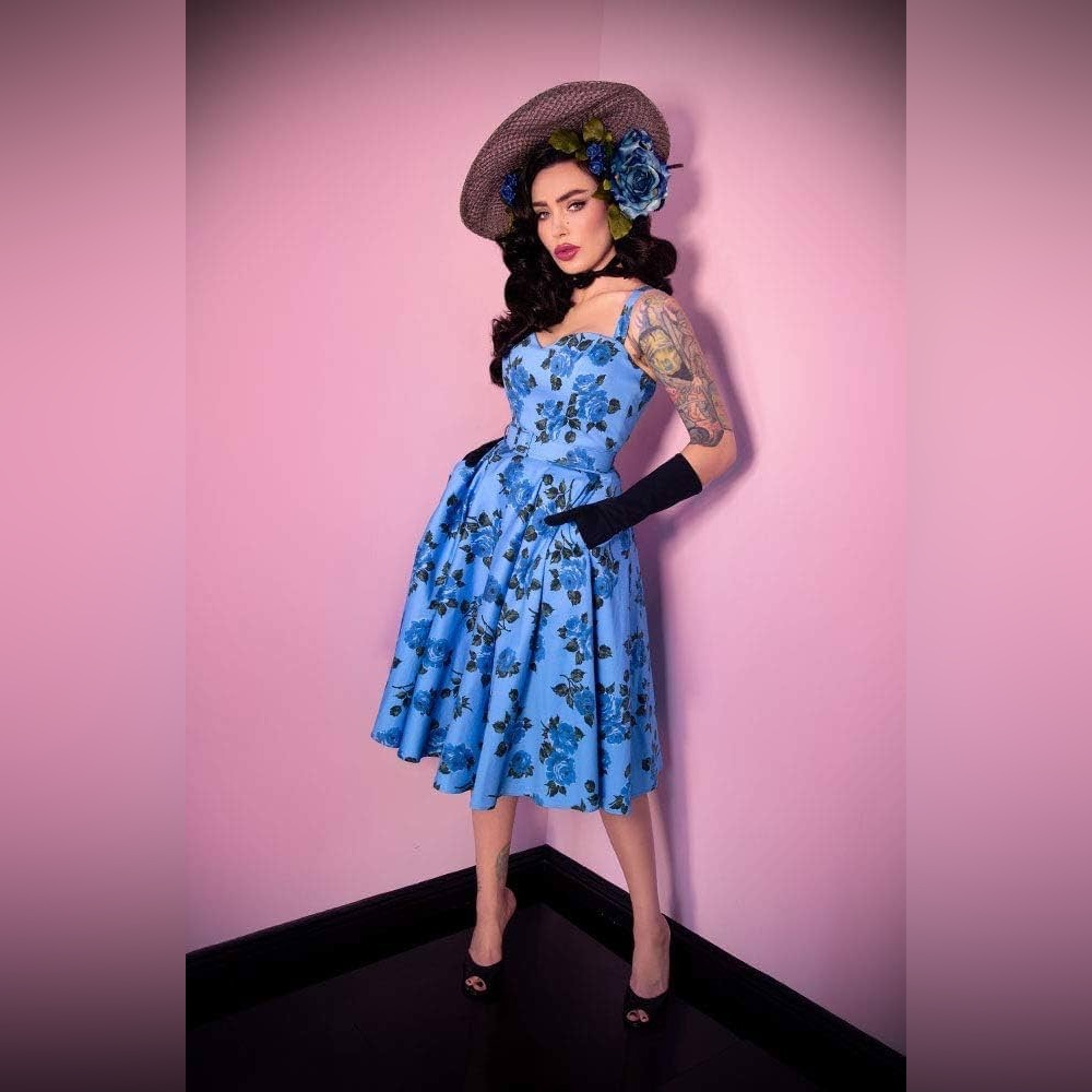 Sweetheart Swing Dress in Blue Roses